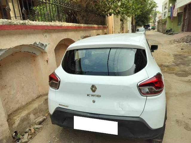 https://images10.gaadi.com/usedcar_image/4515674/original/processed_a2f609af-fe88-46f0-b86f-c02e0858b223.jpg?imwidth=6402