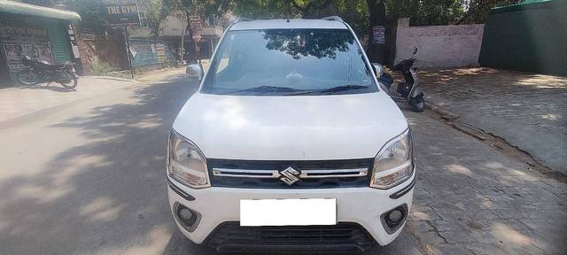 https://images10.gaadi.com/usedcar_image/4515685/original/processed_1606282c77192a1cb687682e08093a92.jpg?imwidth=6400