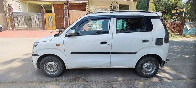 https://images10.gaadi.com/usedcar_image/4515685/original/processed_3e7f308fd0c4720f91b3b611f1241bc2.jpg?imwidth=6402