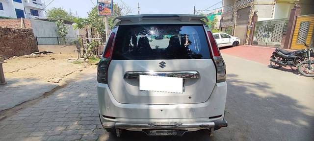 https://images10.gaadi.com/usedcar_image/4515685/original/processed_44ebfc5f0f2184bcfb387d5d78485b1d.jpg?imwidth=6401