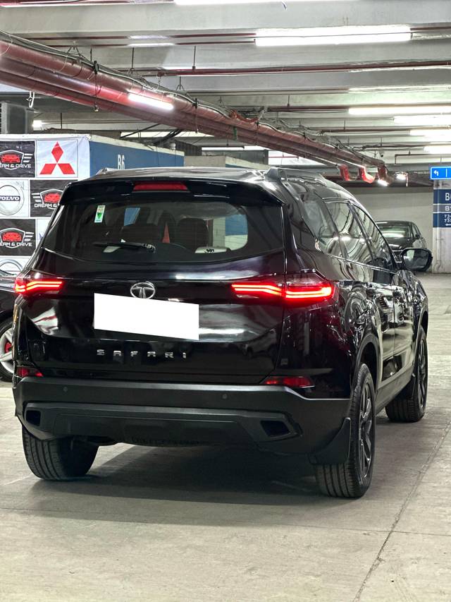 https://images10.gaadi.com/usedcar_image/4515686/original/processed_2df4d54e4a125ab2d9891d30c990c053.jpg?imwidth=6401