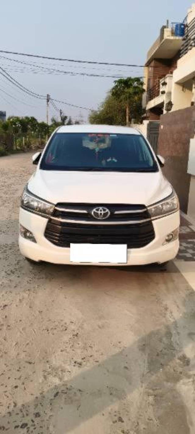 https://images10.gaadi.com/usedcar_image/4515709/original/processed_46d2295d-84c8-4880-be4d-659659b2dd02.jpg?imwidth=6402