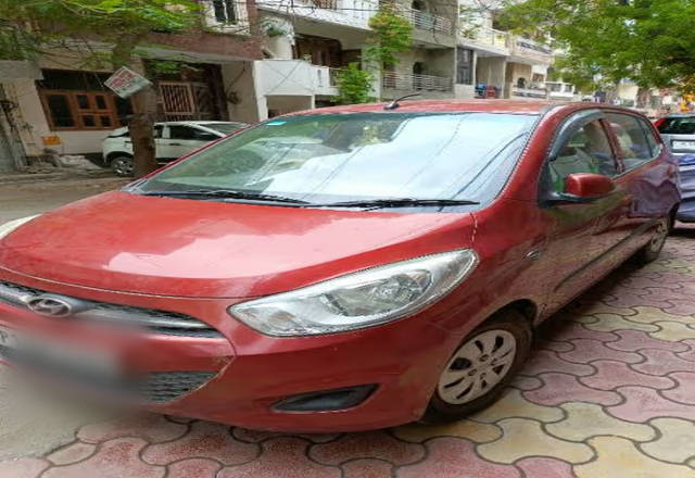 https://images10.gaadi.com/usedcar_image/4515739/original/05ec9faa-cd3d-4e5f-be60-93fecf6ce6a0.?imwidth=6401