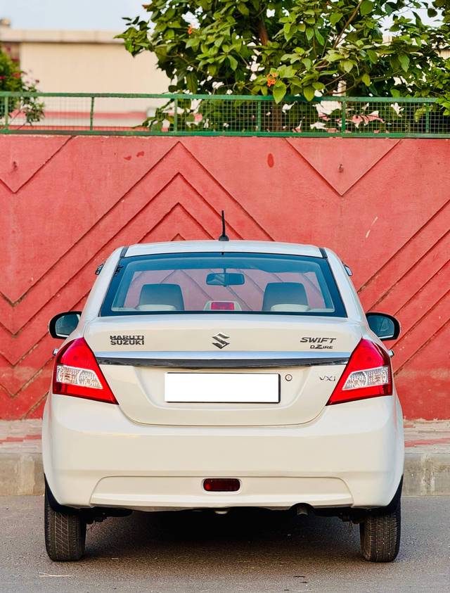 https://images10.gaadi.com/usedcar_image/4515754/original/processed_0632424f966a82d3e7cfa4384300a449.jpg?imwidth=6402