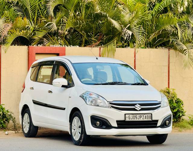 https://images10.gaadi.com/usedcar_image/4515759/original/3684345c5518bcb357e3e92774f4fffd.jpg?imwidth=6401