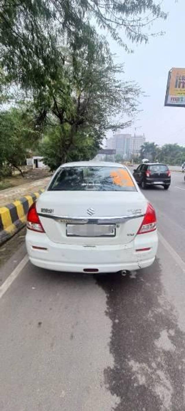 https://images10.gaadi.com/usedcar_image/4515773/original/processed_f0deaeef-3ea9-4e0e-8570-6e951f9829f8.jpg?imwidth=6401