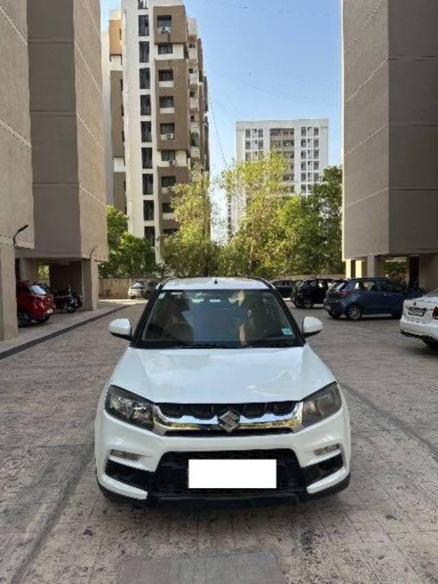 https://images10.gaadi.com/usedcar_image/4515774/original/processed_6d772b49-6767-477f-b9bc-698ab57969fd.jpeg?imwidth=6401