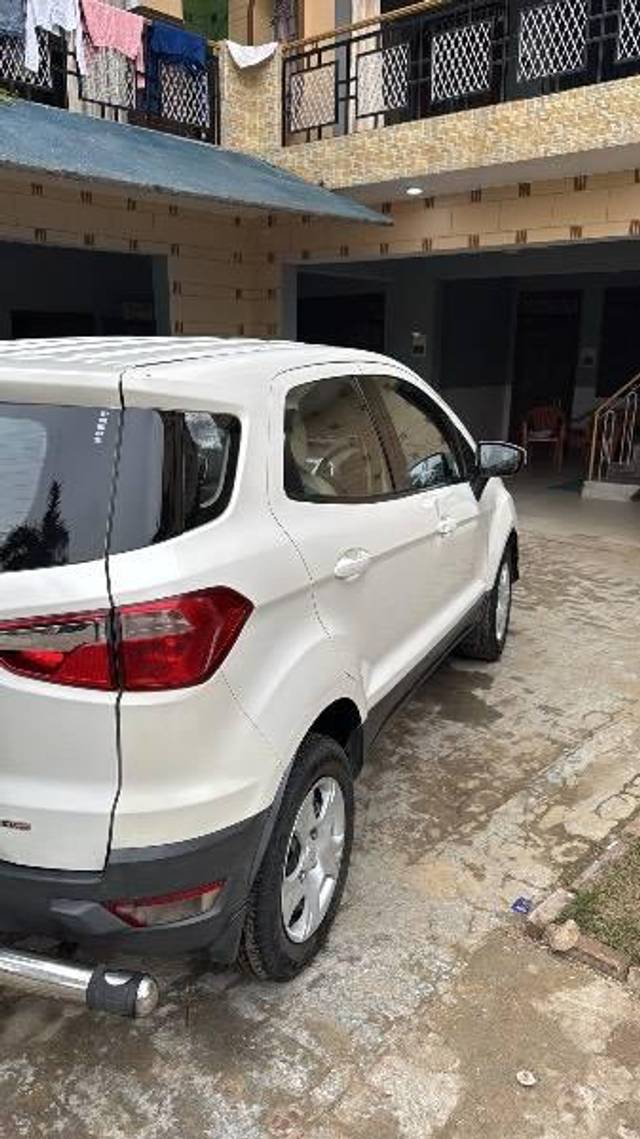 https://images10.gaadi.com/usedcar_image/4515779/original/processed_f3c8b1d7-555d-4ecf-9473-b922b0f44b95.jpeg?imwidth=6402