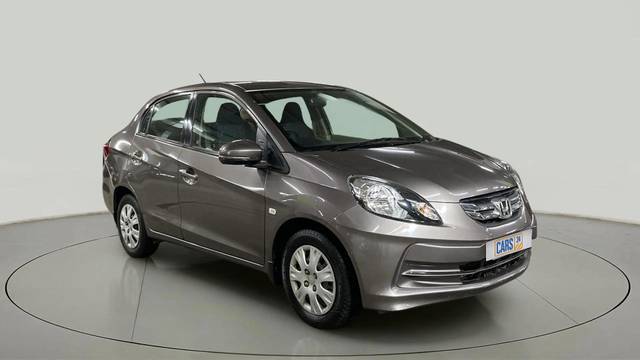 https://images10.gaadi.com/usedcar_image/4515781/original/ef606bd49f89b5931f8171c8fe8d5444.jpg?imwidth=6400