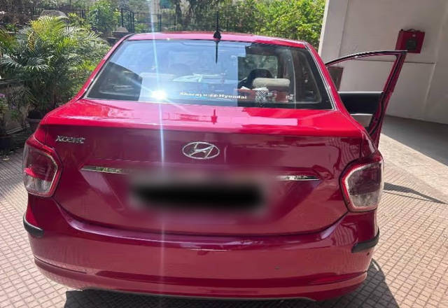 https://images10.gaadi.com/usedcar_image/4515808/original/c0ff2238-f90e-4d41-b48b-b79db1f839c7.?imwidth=6402