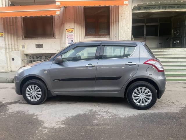 https://images10.gaadi.com/usedcar_image/4515842/original/processed_920380a26b3361019f9df01401507704.jpg?imwidth=6402