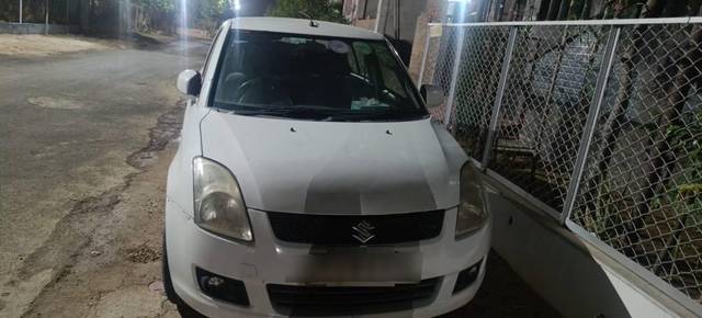https://images10.gaadi.com/usedcar_image/4515851/original/processed_b06d4574-e9cc-43ca-b75e-8b2bcf147b43.jpg?imwidth=6402