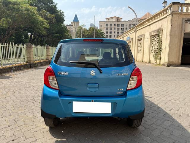 https://images10.gaadi.com/usedcar_image/4515857/original/processed_3346e8f6-98ea-4932-bf04-bad5f9263cce.jpg?imwidth=6402