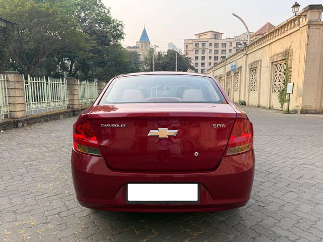 https://images10.gaadi.com/usedcar_image/4515889/original/processed_4f3835b9-d91e-4a89-ba2e-5a915f250aed.jpg?imwidth=6402