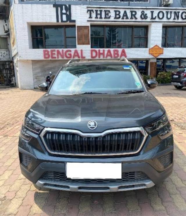 https://images10.gaadi.com/usedcar_image/4515905/original/processed_8ec9bd96-2284-418c-abcd-84252dfd70d7.jpeg?imwidth=6400