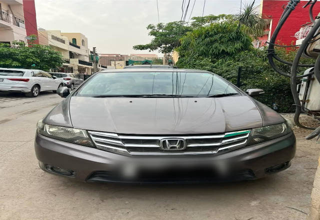 https://images10.gaadi.com/usedcar_image/4515926/original/5500c836-2ac9-4a1f-bc9d-4b34732425cc.?imwidth=6400