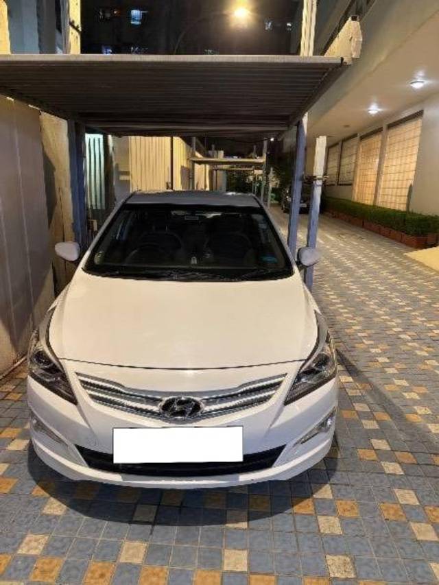https://images10.gaadi.com/usedcar_image/4515931/original/processed_c8ca0ed0-f437-42ab-bda7-9f90287d88fb.jpg?imwidth=6400
