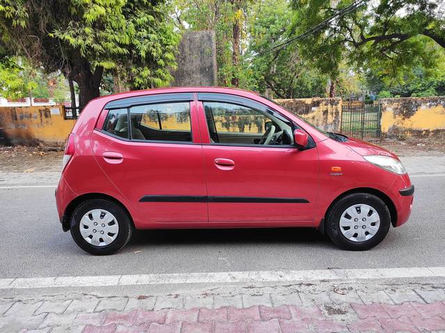 https://images10.gaadi.com/usedcar_image/4515952/original/processed_5967b277244298825cb0d8b22f8b9104.jpg?imwidth=6401