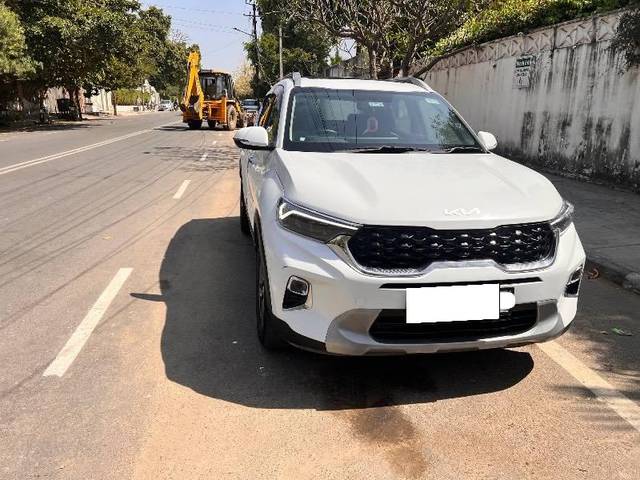 https://images10.gaadi.com/usedcar_image/4515996/original/processed_9ffd4bc7-65c7-4930-ab8c-c91b30ac4cc5.jpeg?imwidth=6400
