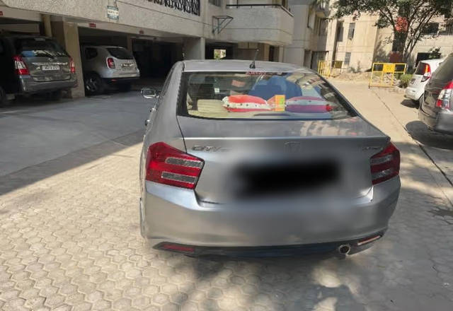 https://images10.gaadi.com/usedcar_image/4516051/original/d745567d-64ee-4a37-a767-0dbd05805bf5.?imwidth=6401