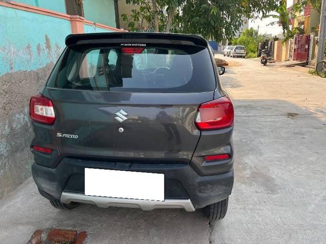 https://images10.gaadi.com/usedcar_image/4516055/original/processed_ea8954d7-856c-4a13-b161-5551a335d5ea.jpeg?imwidth=6402