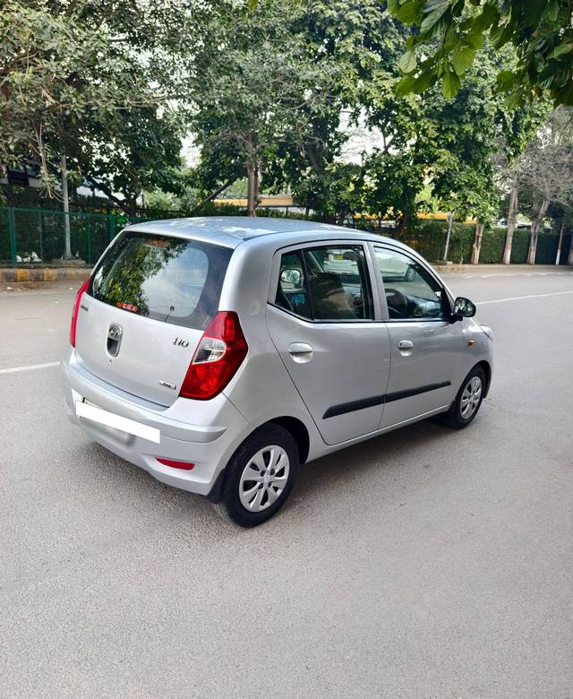 https://images10.gaadi.com/usedcar_image/4516092/original/processed_2f234748c0a22e595ccbc84dda11eefc.jpg?imwidth=6402