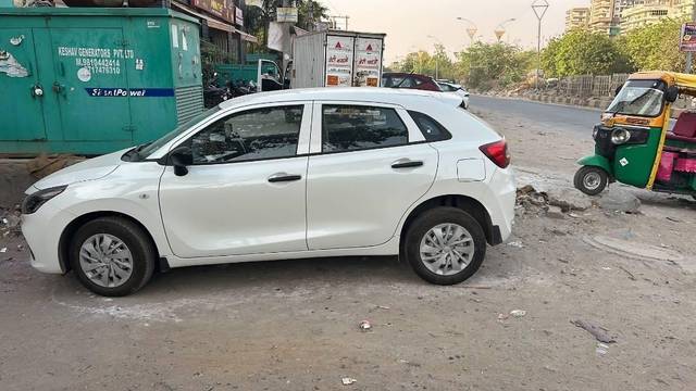 https://images10.gaadi.com/usedcar_image/4516136/original/processed_f20ae491-557d-4730-b50f-3890a4462d43.jpeg?imwidth=6401