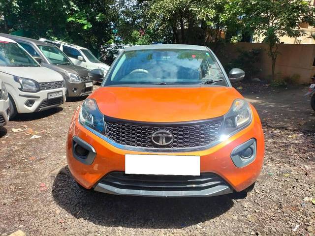 https://images10.gaadi.com/usedcar_image/4516160/original/processed_9708a17d129d2db90a87982e250fc8e8.jpg?imwidth=6400