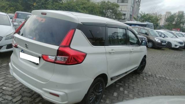 https://images10.gaadi.com/usedcar_image/4516173/original/processed_3b99b67ffc9252da0babcc2553634766.jpg?imwidth=6401
