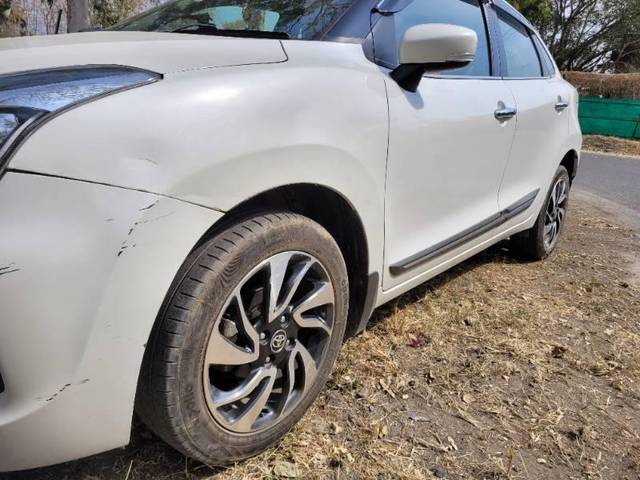 https://images10.gaadi.com/usedcar_image/4516180/original/processed_875b96e7-1a8f-4871-9ff9-8066af66e1a8.jpg?imwidth=6401