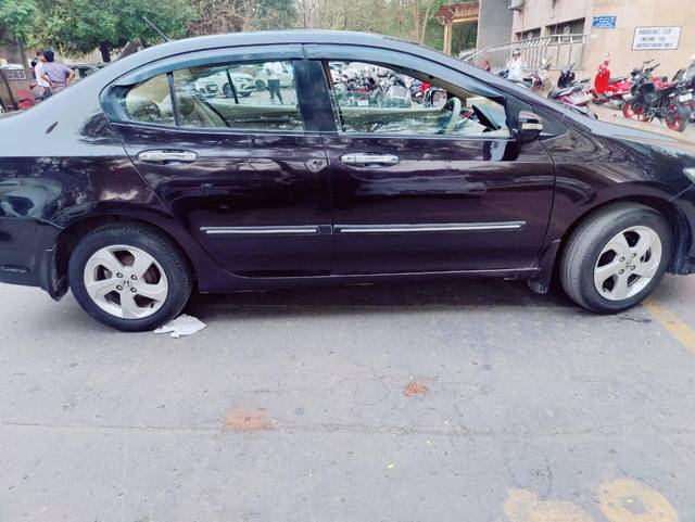 https://images10.gaadi.com/usedcar_image/4516184/original/processed_ad3fb69a229f6077564b619e23808497.jpg?imwidth=6401