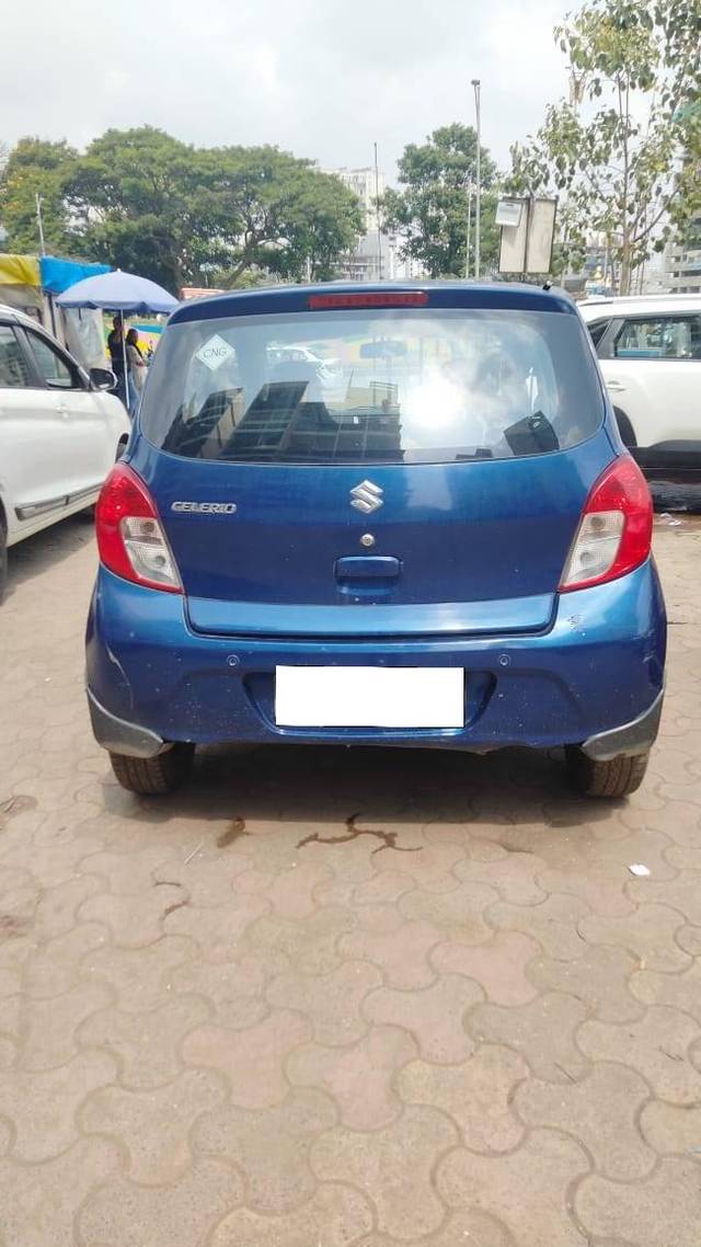 https://images10.gaadi.com/usedcar_image/4516186/original/processed_dde526b0bab5354d0d662ff6909b8536.jpg?imwidth=6402