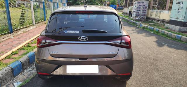 https://images10.gaadi.com/usedcar_image/4516187/original/processed_bb324f075219f41a221c0021376a763d.jpg?imwidth=6402