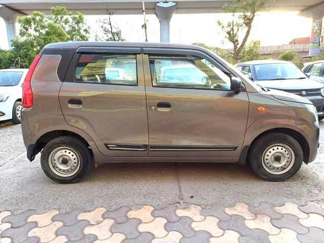 https://images10.gaadi.com/usedcar_image/4516225/original/b4ff876b47e57191595e2790fa75475a.jpeg?imwidth=6401