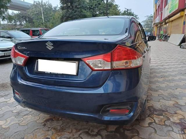 https://images10.gaadi.com/usedcar_image/4516234/original/processed_8136ab0bbbd7d7a489ba138773968926.jpeg?imwidth=6402