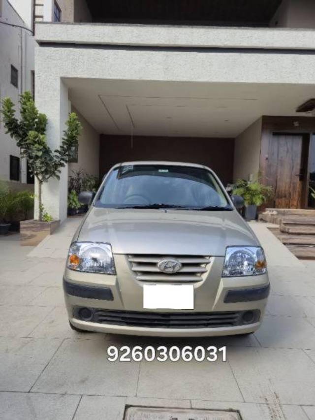 https://images10.gaadi.com/usedcar_image/4516235/original/processed_5bdf9f1b-1a22-48f0-a758-542aae966908.jpg?imwidth=6400