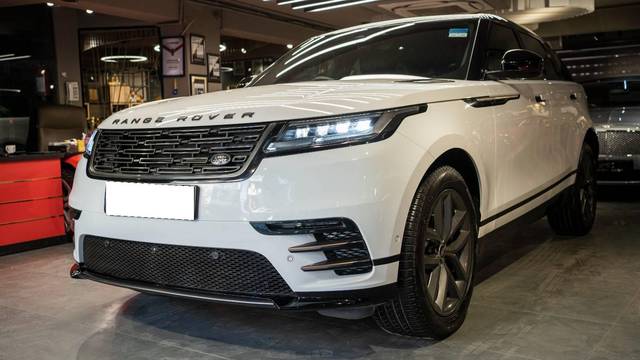 https://images10.gaadi.com/usedcar_image/4516241/original/processed_53367e8d3bdec48e76242738801af5ff.jpg?imwidth=6402