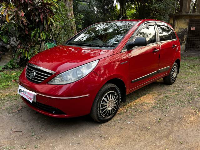 https://images10.gaadi.com/usedcar_image/4516252/original/processed_8730a695ba144ca57c045d9b3f6e1485.jpg?imwidth=6402