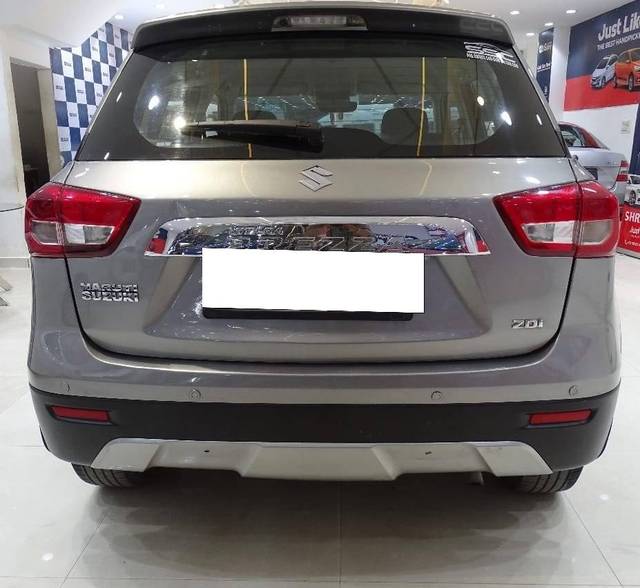 https://images10.gaadi.com/usedcar_image/4516253/original/processed_bddb042eb2585e9f1166662e9fa1c7f1.jpg?imwidth=6401