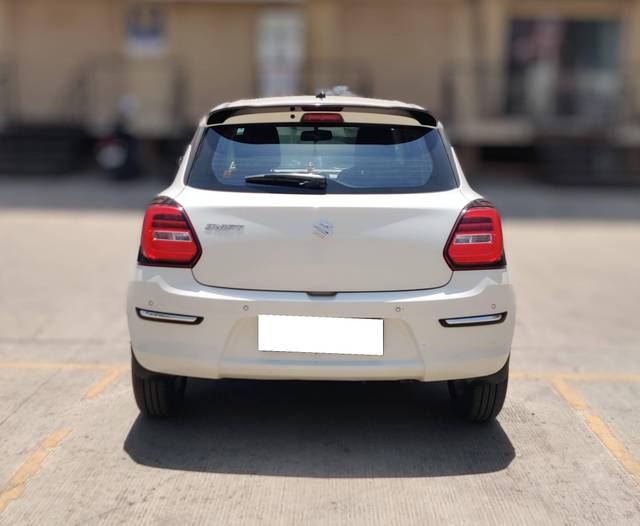 https://images10.gaadi.com/usedcar_image/4516270/original/processed_6afb0c0af4deb75cc0eff095c0d298b1.jpg?imwidth=6401
