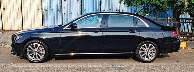 https://images10.gaadi.com/usedcar_image/4516272/original/processed_6c35bc5b59c11fc55beb325bc57a034d.jpg?imwidth=6402