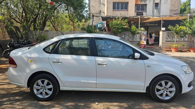 https://images10.gaadi.com/usedcar_image/4516277/original/processed_10111b1513f69a818962571bcfe56ecf.jpg?imwidth=6401