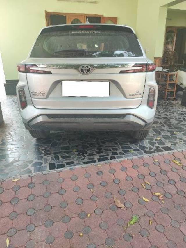 https://images10.gaadi.com/usedcar_image/4516294/original/processed_25887db8-9ce5-4ec8-b851-a11d85c87b4f.jpg?imwidth=6401