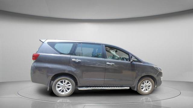 https://images10.gaadi.com/usedcar_image/4516311/original/1985530b-03c3-4816-afd0-af59a78727b9.jpg?imwidth=6402