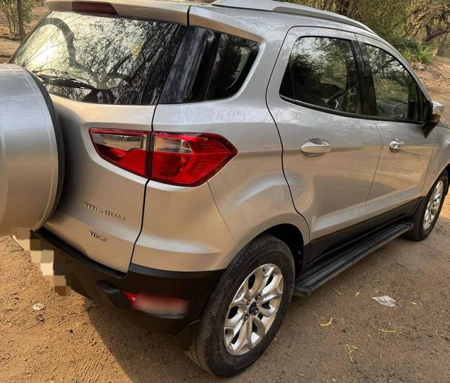https://images10.gaadi.com/usedcar_image/4516323/original/processed_a8d53afc2e42f23751a04204b8392254.jpg?imwidth=6402