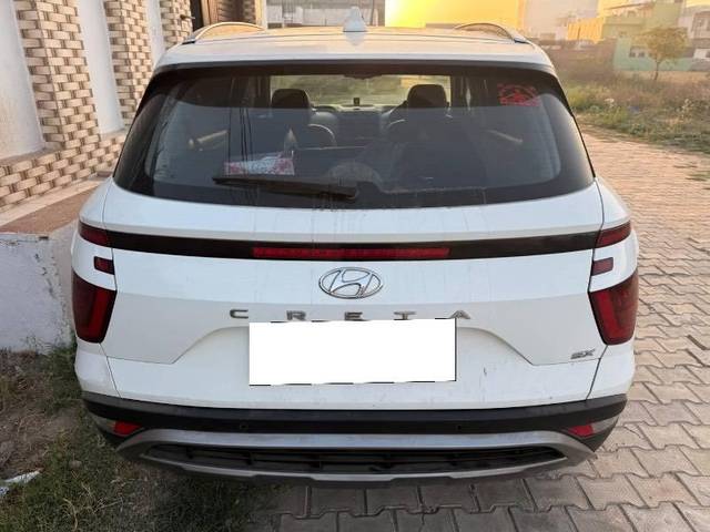 https://images10.gaadi.com/usedcar_image/4516330/original/processed_f38916ce-9bc5-4f7d-9e38-529df23d7882.jpeg?imwidth=6401