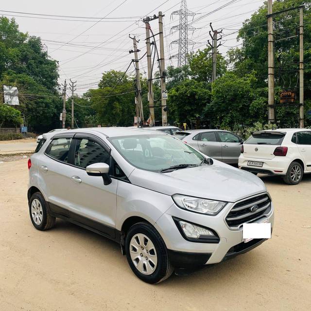 https://images10.gaadi.com/usedcar_image/4516338/original/processed_aa28cde32efa82464045a763b205ee76.jpg?imwidth=6400