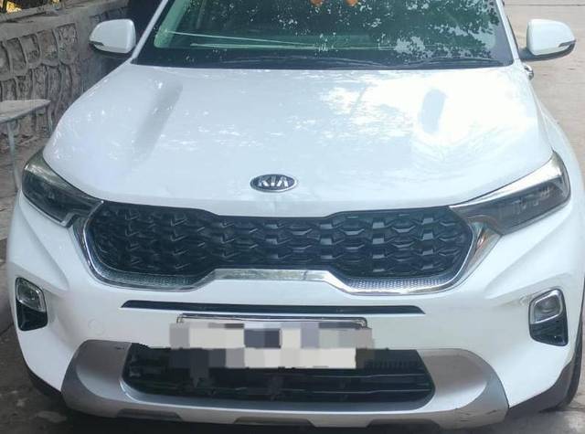https://images10.gaadi.com/usedcar_image/4516339/original/processed_591d28c4f3bf0af2f0c31911811f167f.jpg?imwidth=6400