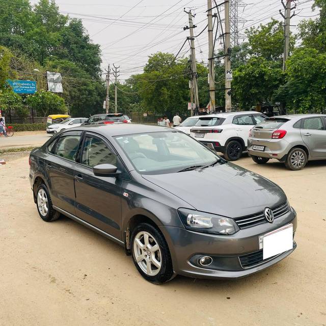 https://images10.gaadi.com/usedcar_image/4516347/original/processed_6eff1c77358736b6557c364b2ddc8fdd.jpg?imwidth=6400