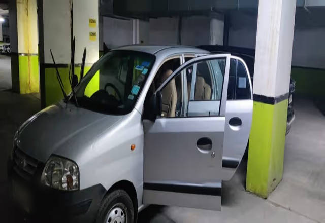 https://images10.gaadi.com/usedcar_image/4516349/original/4b3a4b21-00d6-4633-9396-59282565e8c6.?imwidth=6401